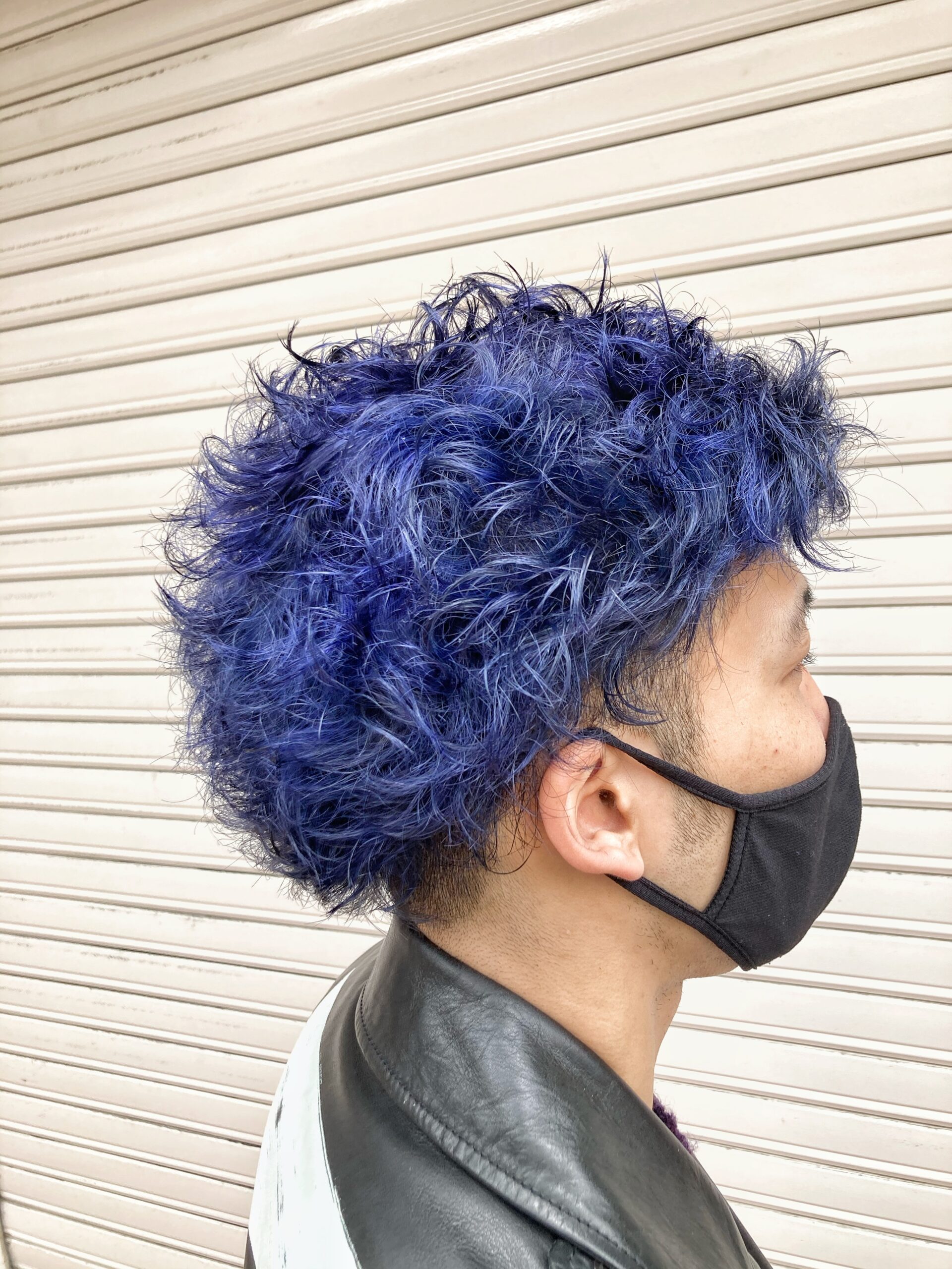 ブリーチ1回で青の髪へ 人気のメンズ青系ヘアカラーをやらないと損 カラーの申し子 福岡にあるカラーが人気の美容室