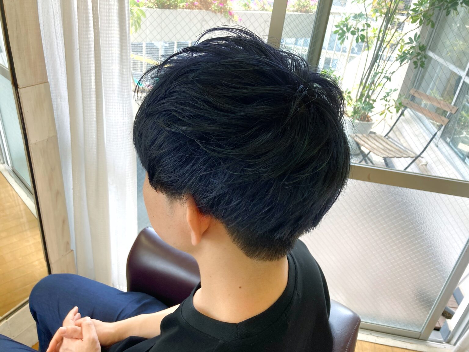 ブルーブラック！メンズをブリーチなしのヘアカラーで暗めに染める！ カラーの申し子/福岡にあるカラーが人気の美容室