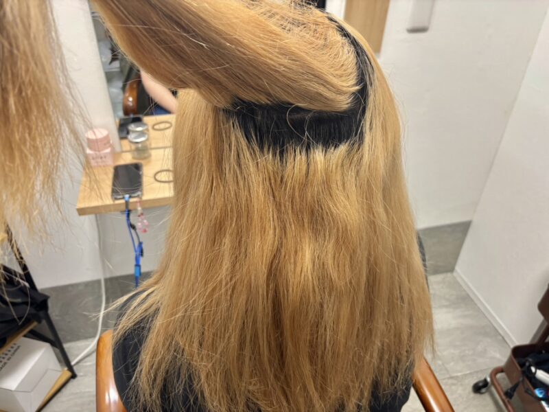 ブリーチした髪