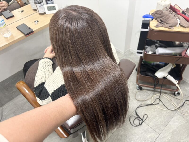 縮毛矯正ヘアカrー